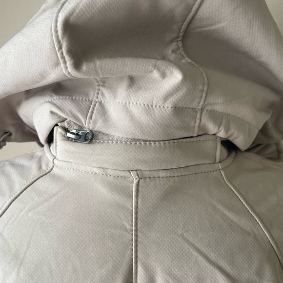 Women's Zeroxposur Hooded All Climate Waterproof Jacket - Sz. M - Picture 4 of 6